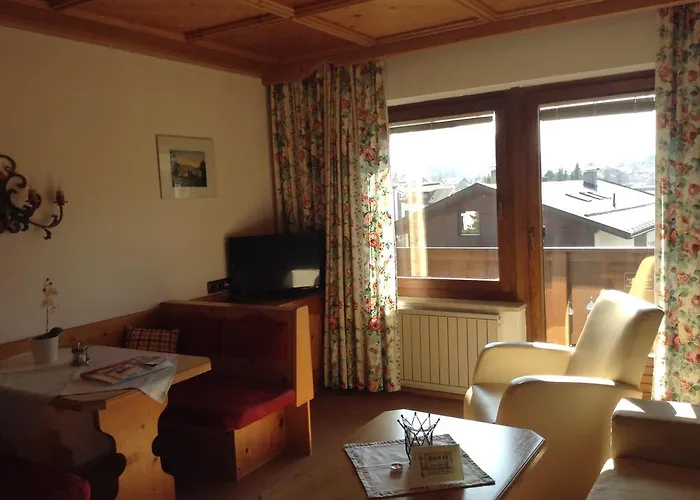 Guest house Garni Almhof Seefeld in Tirol